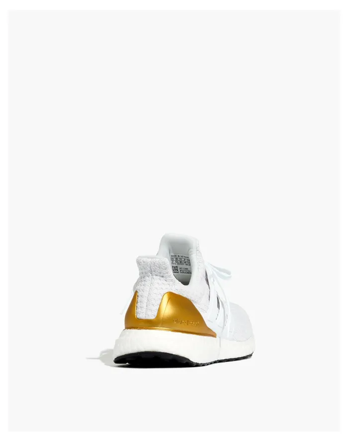 Women Adidas Ultraboost 40 DNA Sneakers Ftwr White Madewell Sneakers Women Adidas Ultraboost 40 DNA Sneakers Ftwr White Madewell Sneakers