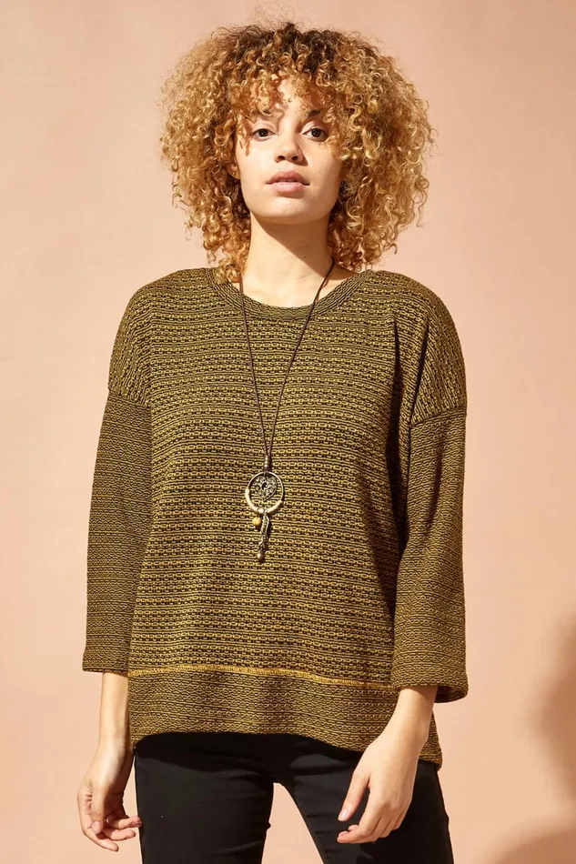 Women Amber Textured Top With Necklace Roman Tops