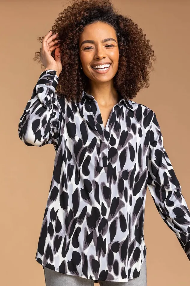 Women Back Animal Print Long Sleeve Collared Jersey Blouse Roman Tops