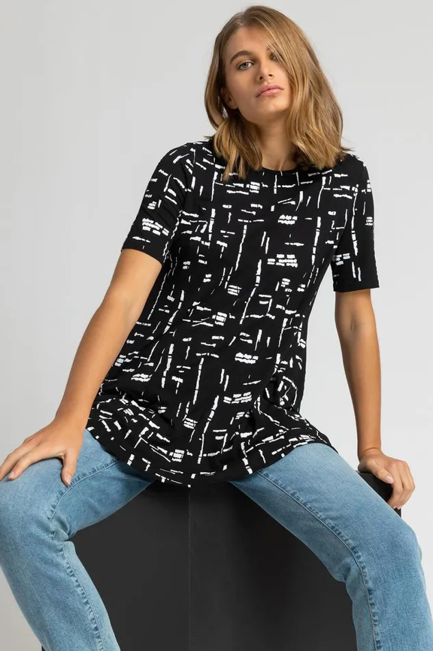 Women Black Abstract Pocket Stretch Swing Top Roman Tops