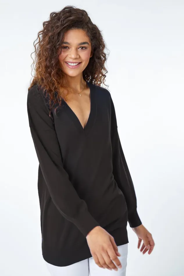 Women Black Plain Stretch VNeck Longline Jumper Roman Knitwear