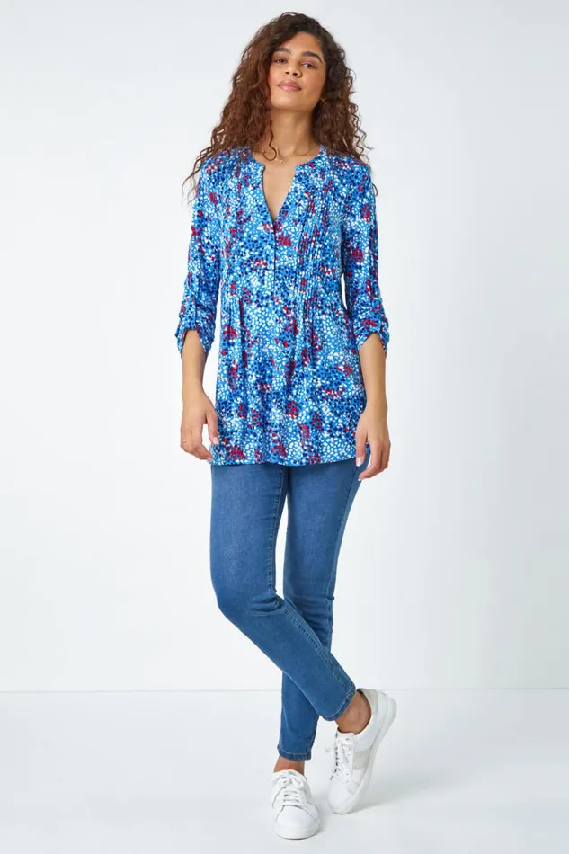 Women Blue Abstract Spot VNeck Pintuck Stretch Top Roman Tops