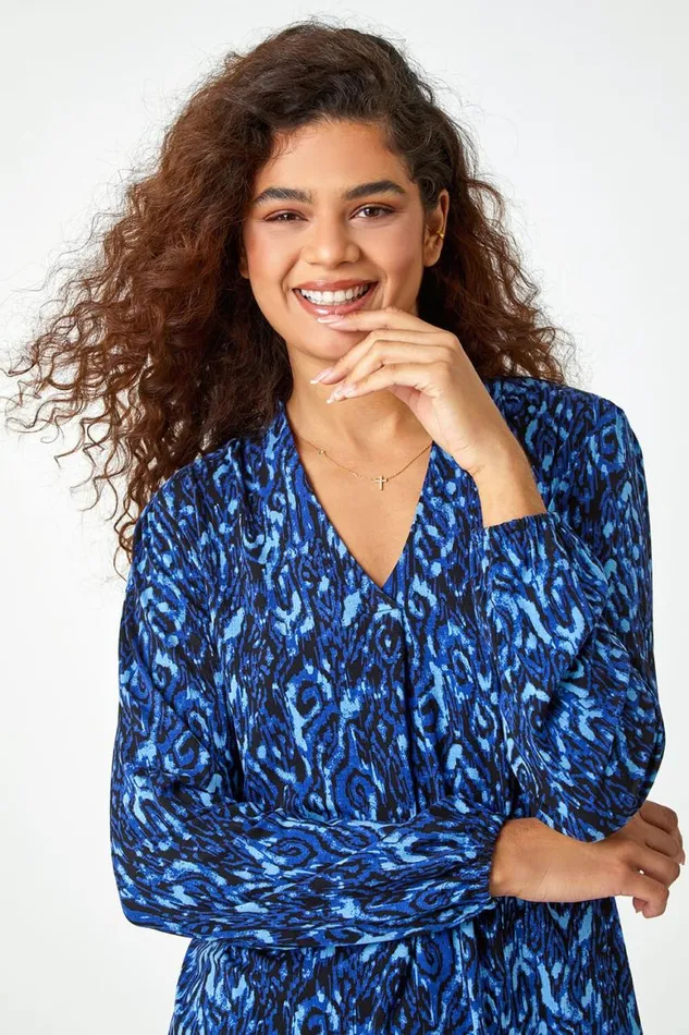 Women Blue Aztec Print Pleated VNeck Stretch Top Roman Tops