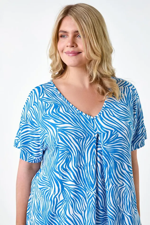 Women Blue Curve Animal Print VNeck Stretch Top Roman Tops