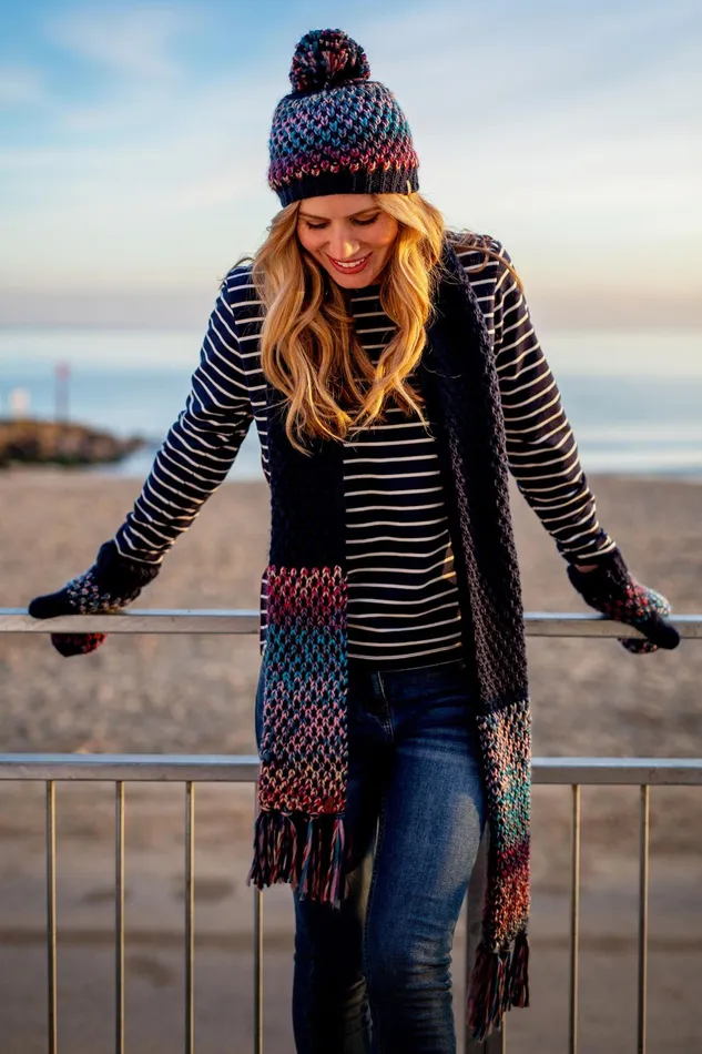 Women Brakeburn Scarves Space Dye Knitted Scarf
