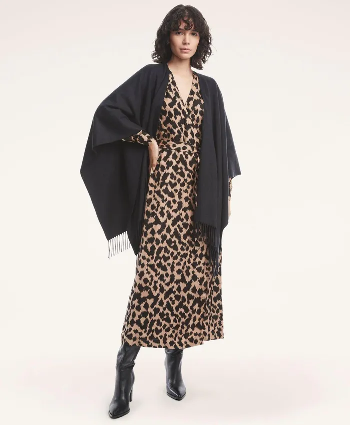 Women Cashmere Ruana Black Brooks Brothers Scarves and Gloves
