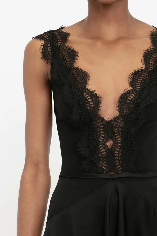 Women Dresses Victoria Beckham Lace Detail Ruffle Mini Dress In Black