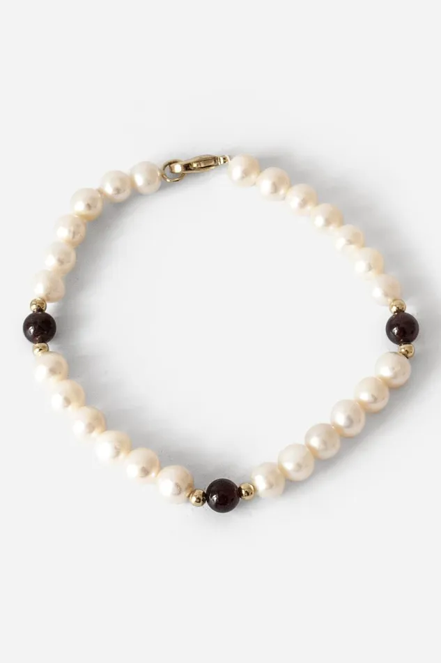 Women Gold Pearl Bracelet Roman Jewellery