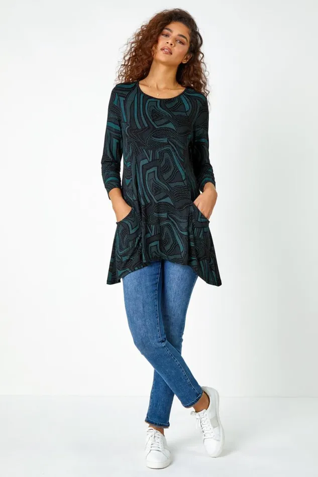 Women Green Swirl Print Hanky Hem Stretch Top Roman Tops