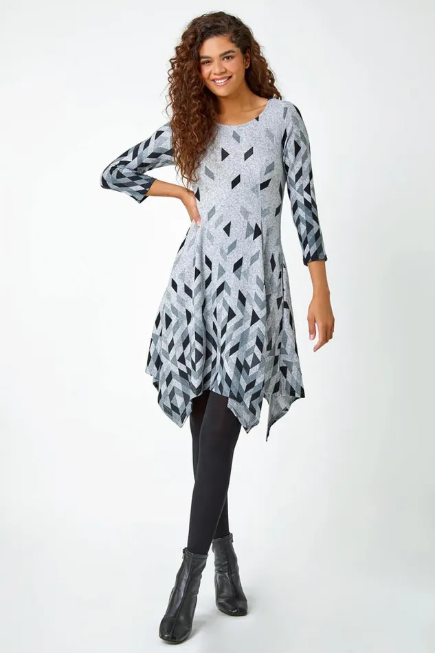 Women Grey Geometric Print Panelled Stretch Dress Roman Dresses