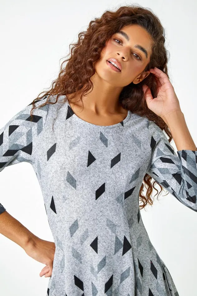 Women Grey Geometric Print Panelled Stretch Dress Roman Dresses