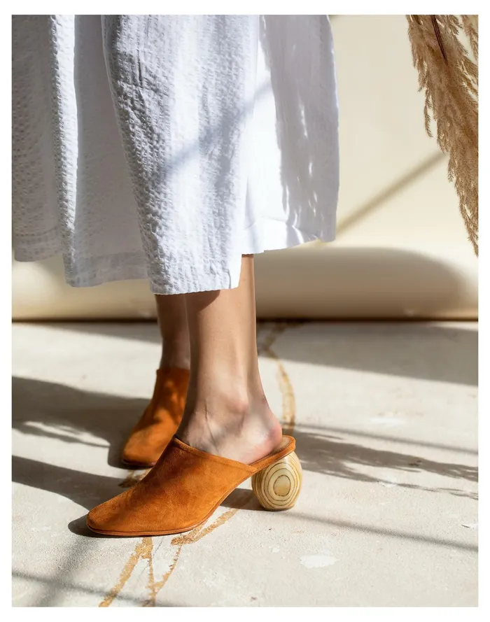 Women HUMA BLANCO Suede Tulisa Mules Rust Madewell Heels Women HUMA BLANCO Suede Tulisa Mules Rust Madewell Heels