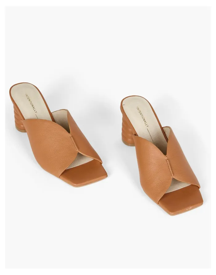 Women Intentionally Blank Kamika Tan Madewell Heels