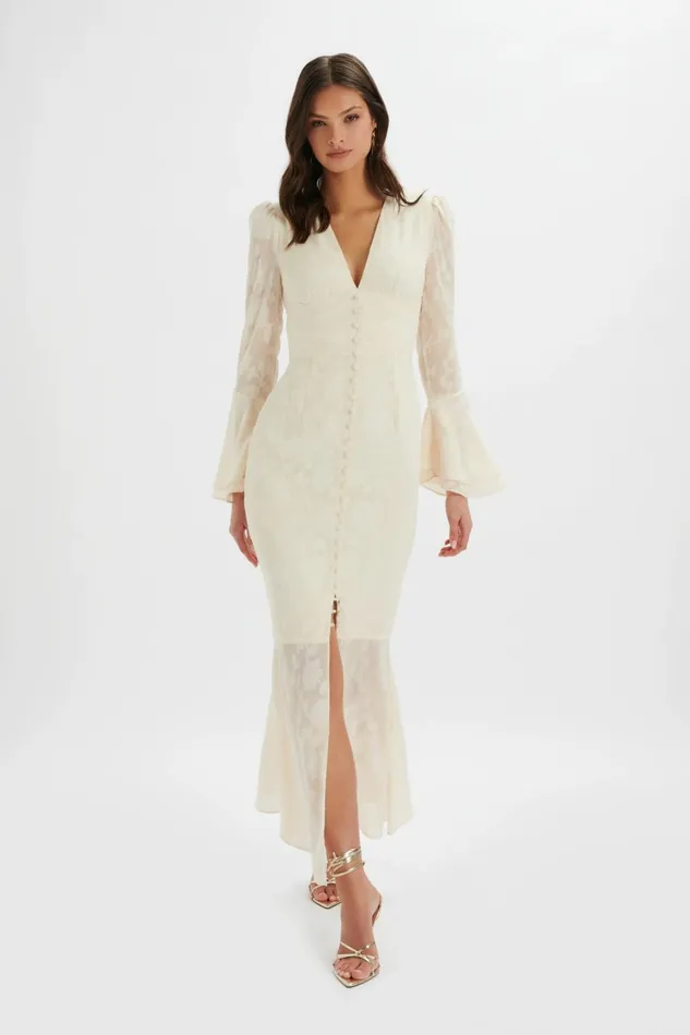 Women LongSleeve Dresses Lavish Alice LAUREN Fluted Sleeve Maxi Dress In Cream Floral Textured Chiffon Cream Floral Textured Chiffon Women LongSleeve Dresses Lavish Alice LAUREN Fluted Sleeve Maxi Dress In Cream Floral Textured Chiffon Cream Floral Textured Chiffon