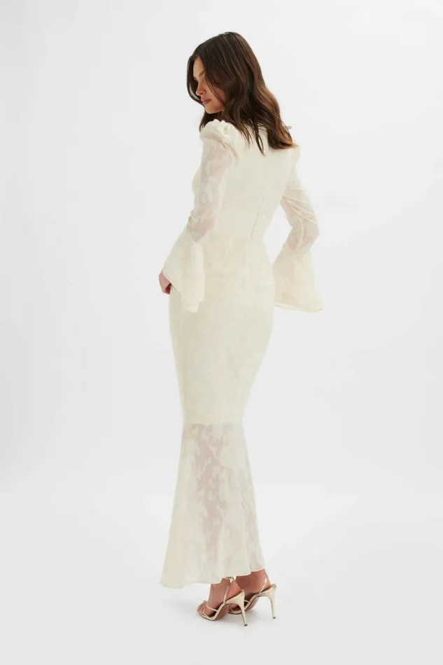 Women LongSleeve Dresses Lavish Alice LAUREN Fluted Sleeve Maxi Dress In Cream Floral Textured Chiffon Cream Floral Textured Chiffon Women LongSleeve Dresses Lavish Alice LAUREN Fluted Sleeve Maxi Dress In Cream Floral Textured Chiffon Cream Floral Textured Chiffon