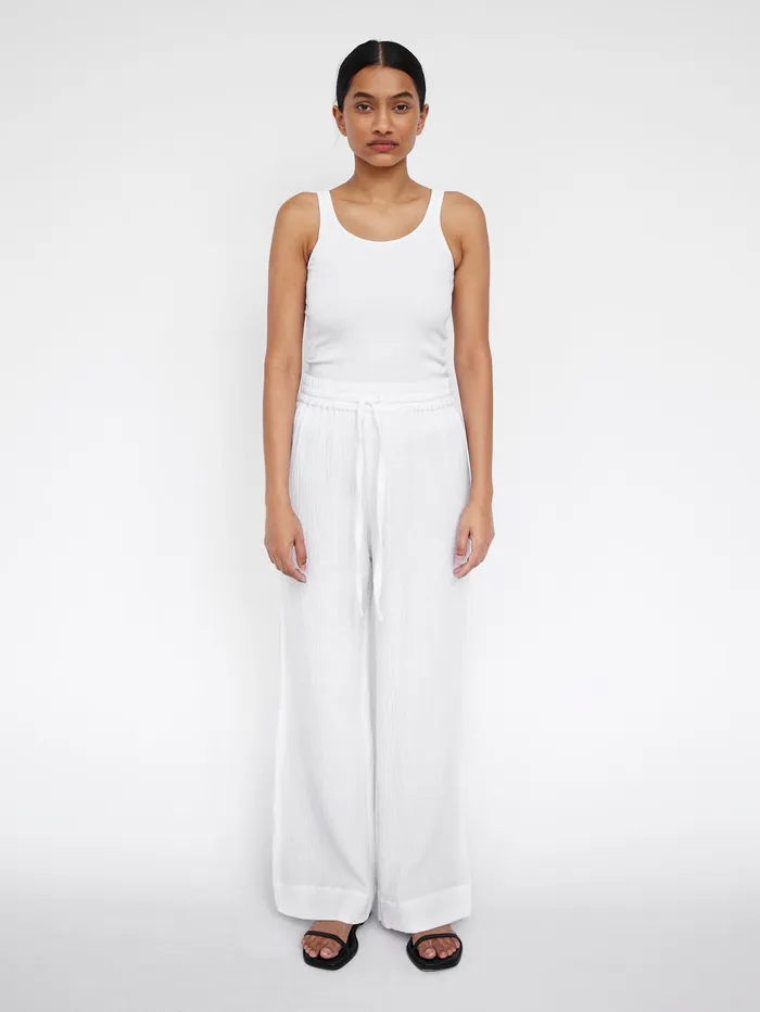 Women Maison Essentiele 8211 Core Pant In White The UNDONE Pants