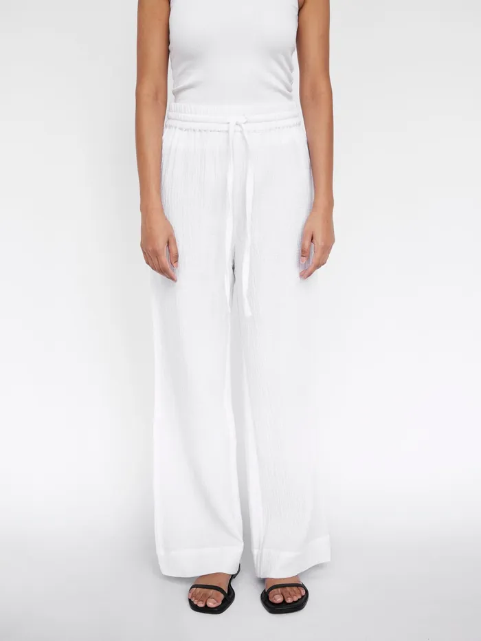 Women Maison Essentiele 8211 Core Pant In White The UNDONE Pants