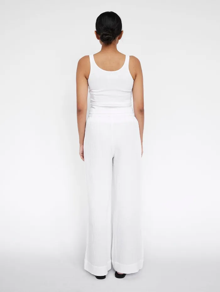 Women Maison Essentiele 8211 Core Pant In White The UNDONE Pants