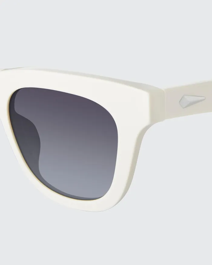 WomenMen Rag and Bone Sunglasses Perry White WomenMen Rag and Bone Sunglasses Perry White