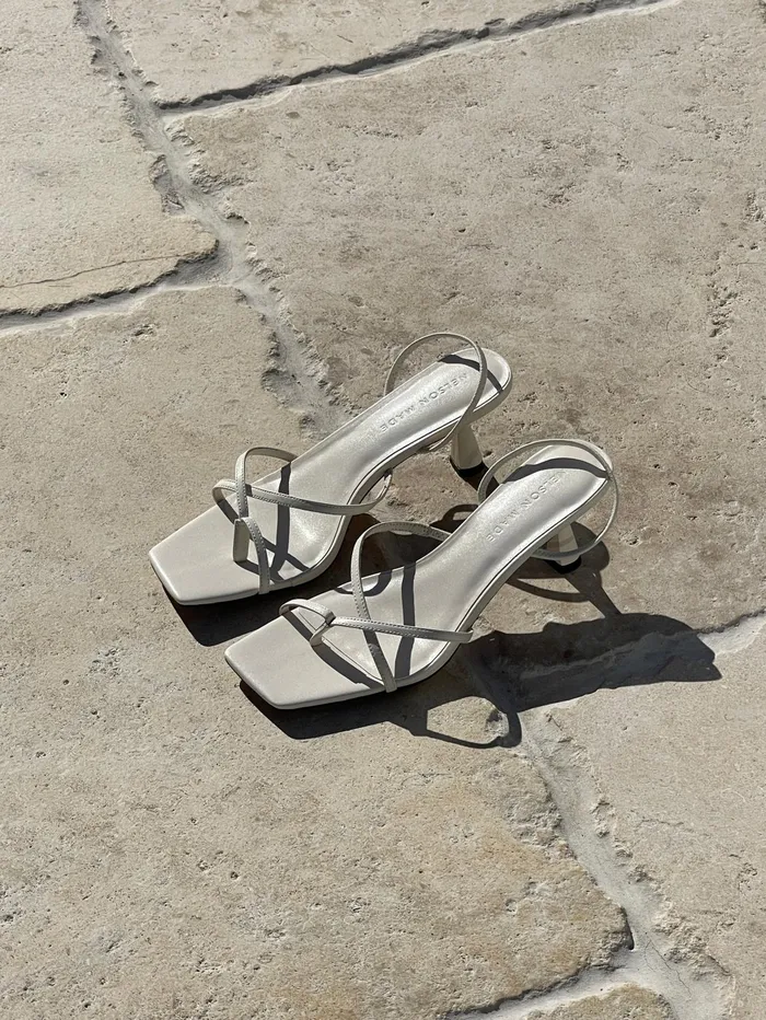 Women Nelson Made 8211 Fleur Midi In Crema The UNDONE Heels