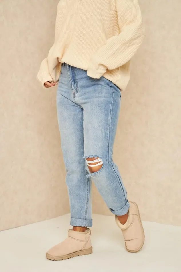 Women Ripped Mom Jean In Light Wash Blue Brentiny Paris Jeans