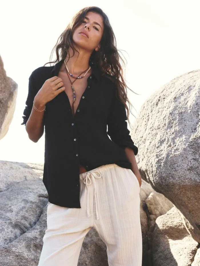 Women Shirts Xirena Black Scout Shirt