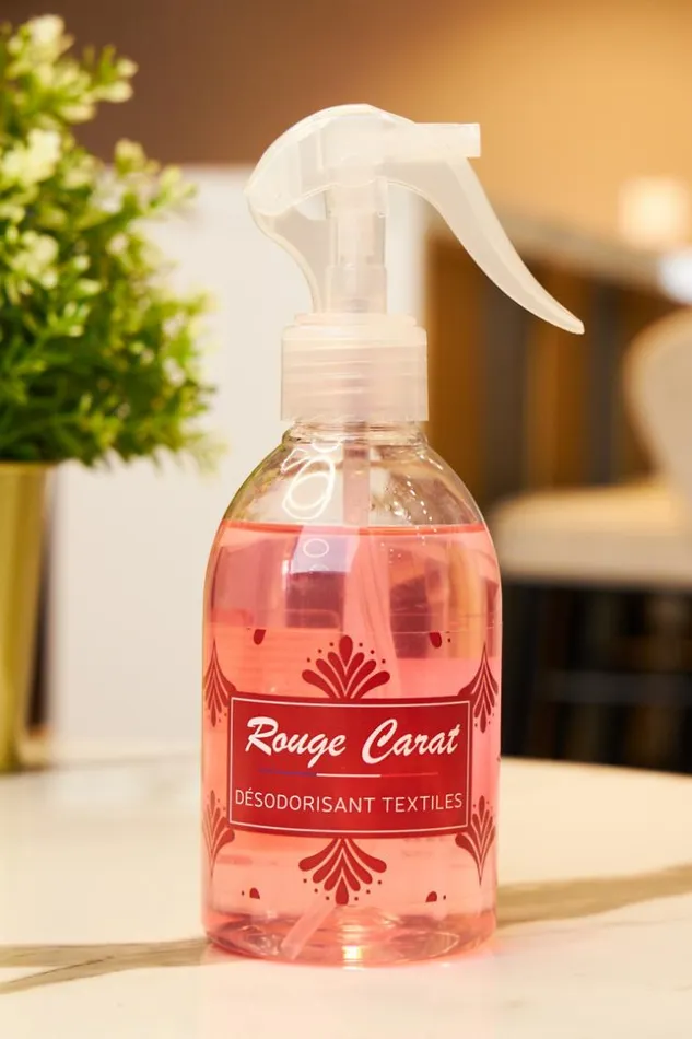 Women Spray Textile Rouge Carat Brentiny Paris Collection Ramadan