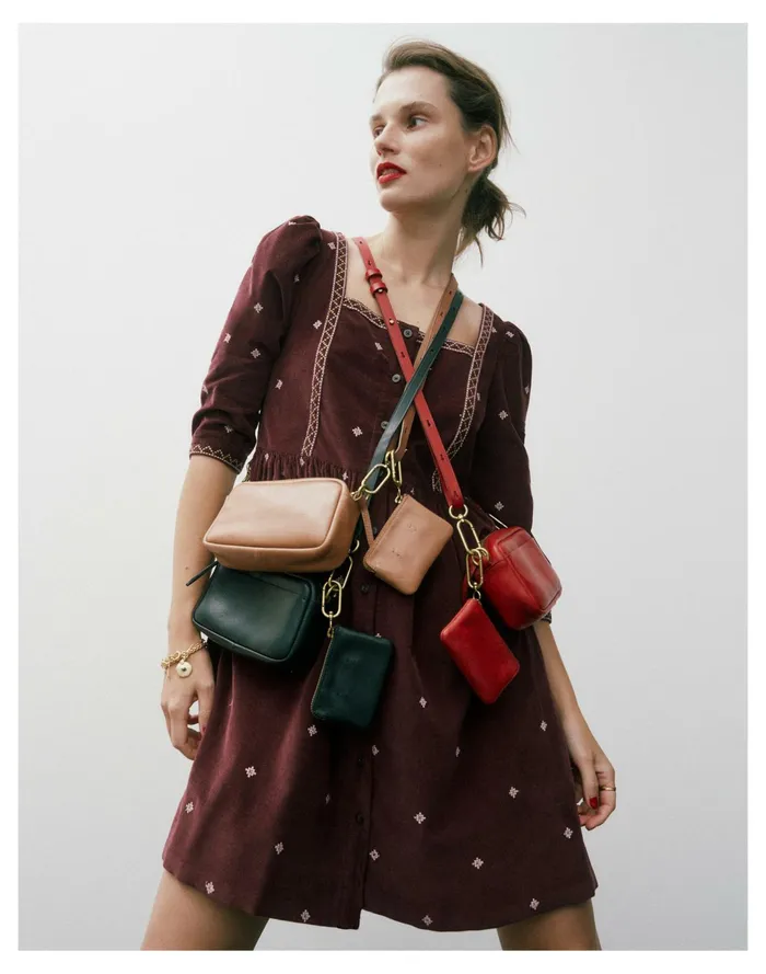 Women The Leather Carabiner Mini Crossbody Bag True Black Madewell Crossbody Bags Women The Leather Carabiner Mini Crossbody Bag True Black Madewell Crossbody Bags