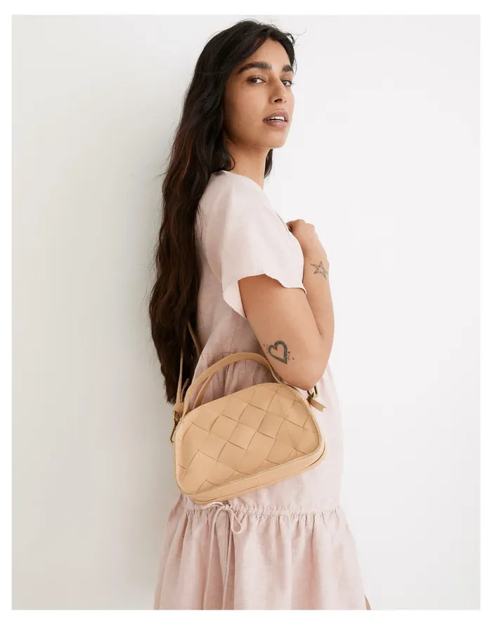 Women The Sydney Zip Top Crossbody Bag Desert Dune Madewell Crossbody Bags Women The Sydney Zip Top Crossbody Bag Desert Dune Madewell Crossbody Bags