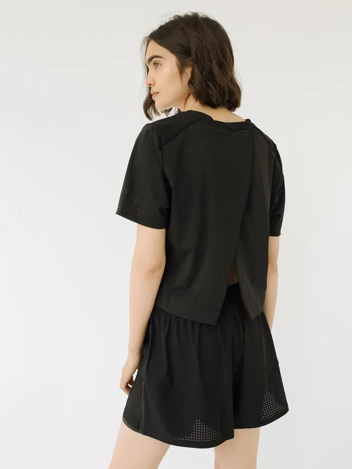 Women The Upside 8211 Lara Cropped Tee In Black The UNDONE Tops