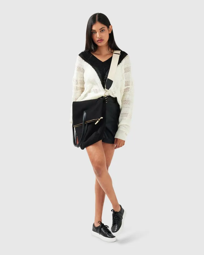 Women Tops Belle and Bloom This Moment Oversized VNeck Knit 8211 BlackWhite