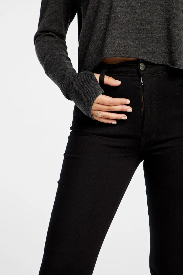 Womens Chaser Brand Triblend Jersey Cropped Open Neck Long Sleeve Thumbhole Tee Loungewear